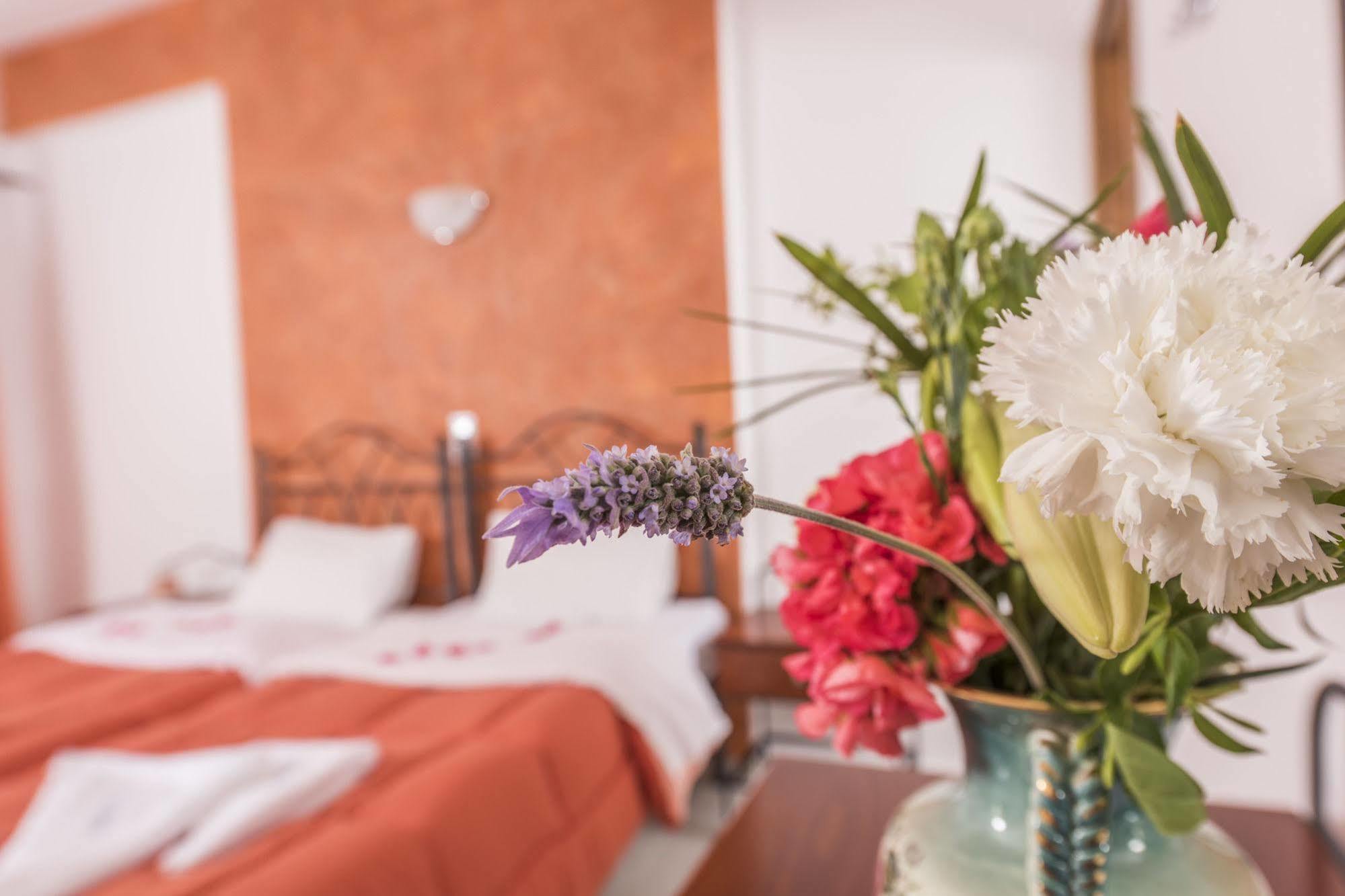 Hotel apartamentowy Voula Perissa (Santorini)