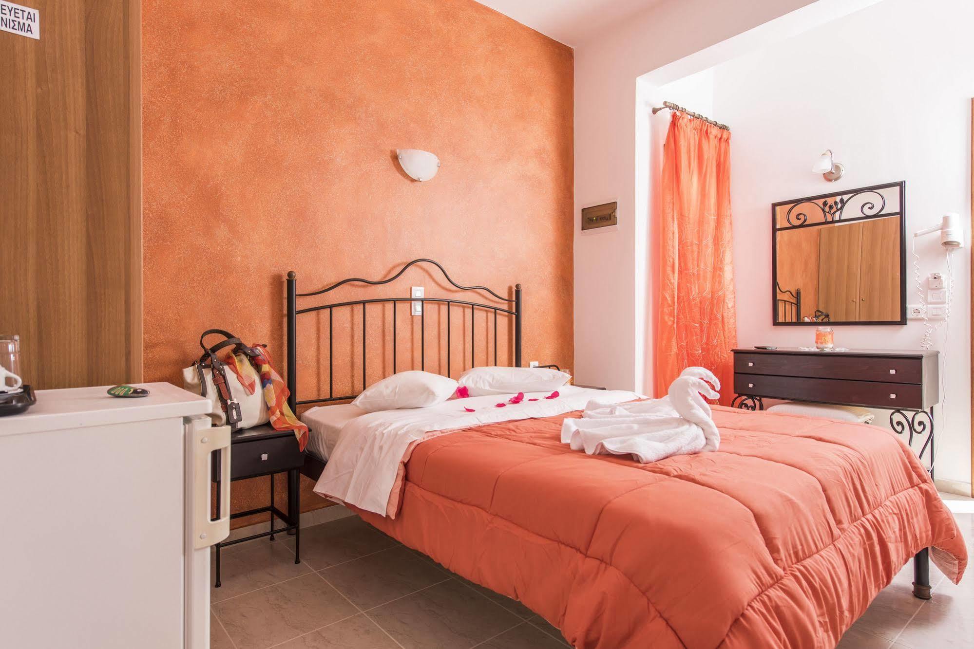 Hotel apartamentowy Voula Perissa (Santorini)