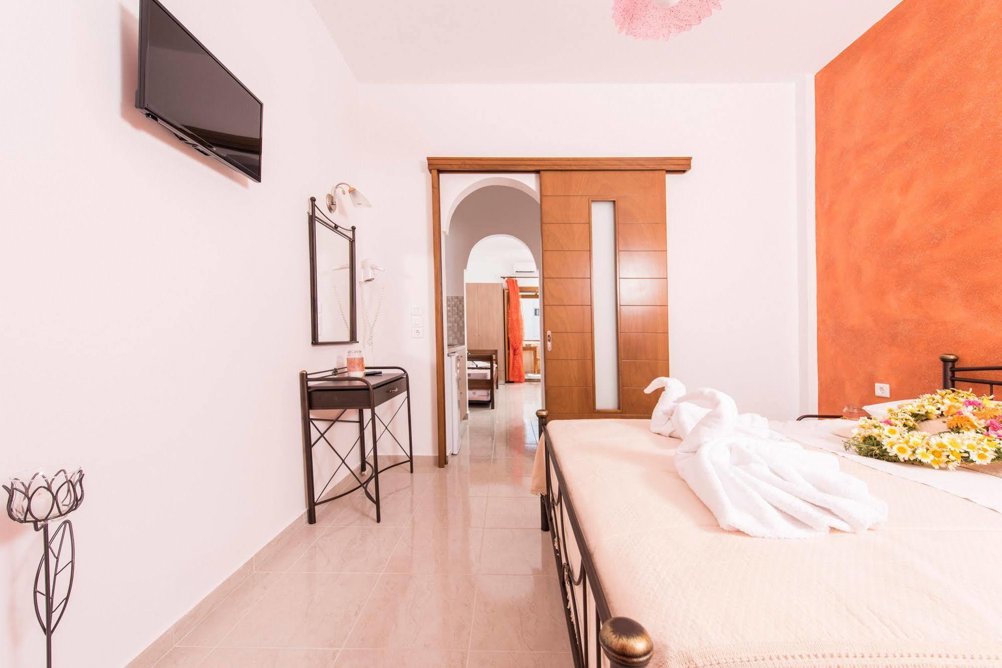Hotel apartamentowy Voula 4*